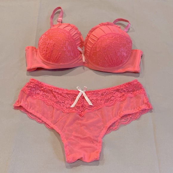 Bra & Pantie Set Pink Size M - Picture 1 of 10
